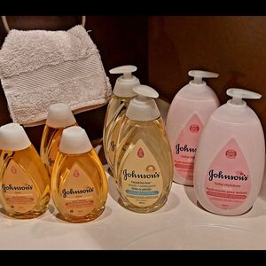 Johnson's Baby Bath & Body Set - Shampoo, Cleanser, and Lotion